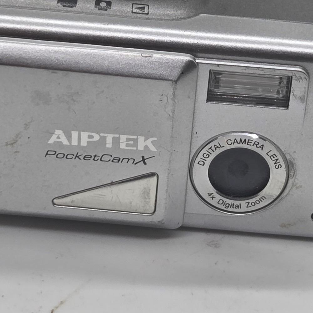 AIPTEK PocketCamX CUO-L22 Silver Digital Camera Pocket Cam VTG